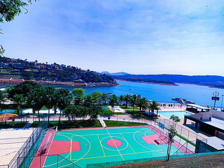 Suíte com Vista p/ o Lago em Capitólio com acesso a piscina