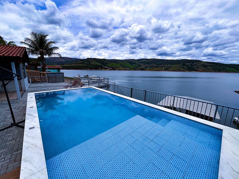 Casa em Capitólio com piscina e vista para lago | W1