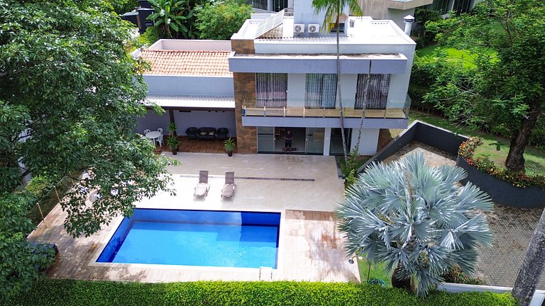 Casa em Capitólio com piscina no condomínio Escarpas do Lago