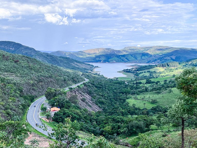 Chalés em Capitólio com Vista para o Lago