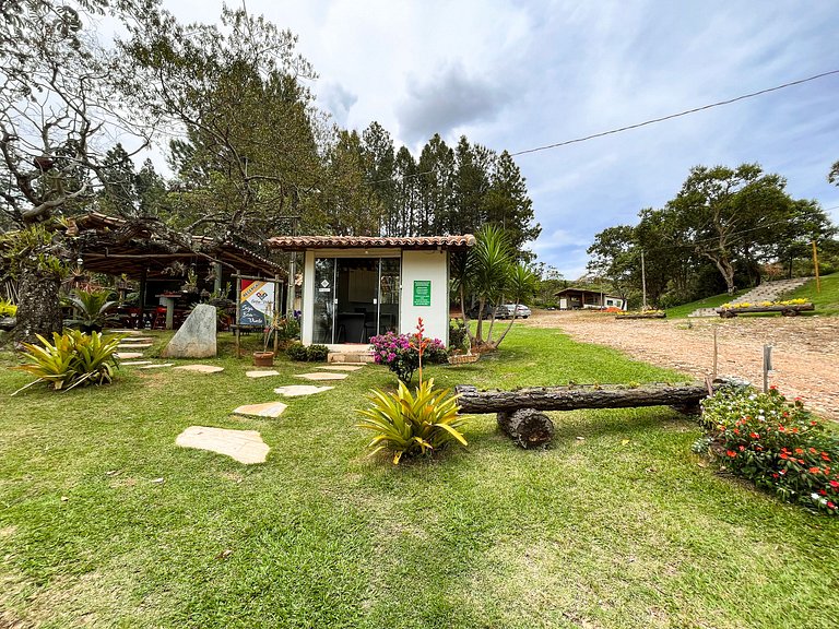 Suíte Família acesso a piscina natural e cachoeiras