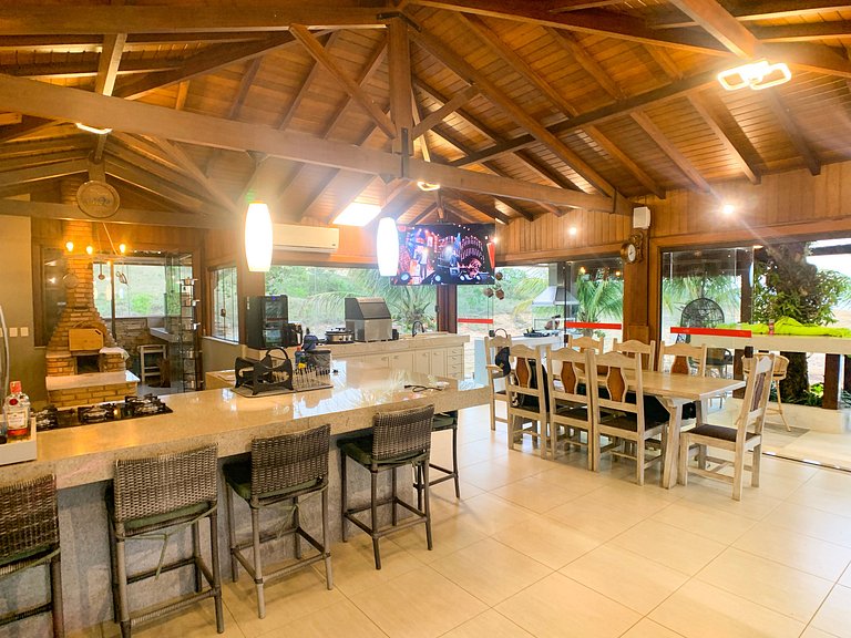 Casa Marina Super Luxo com piscina e píer com acesso ao Lago