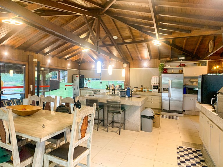 Casa Marina Super Luxo com piscina e píer com acesso ao Lago