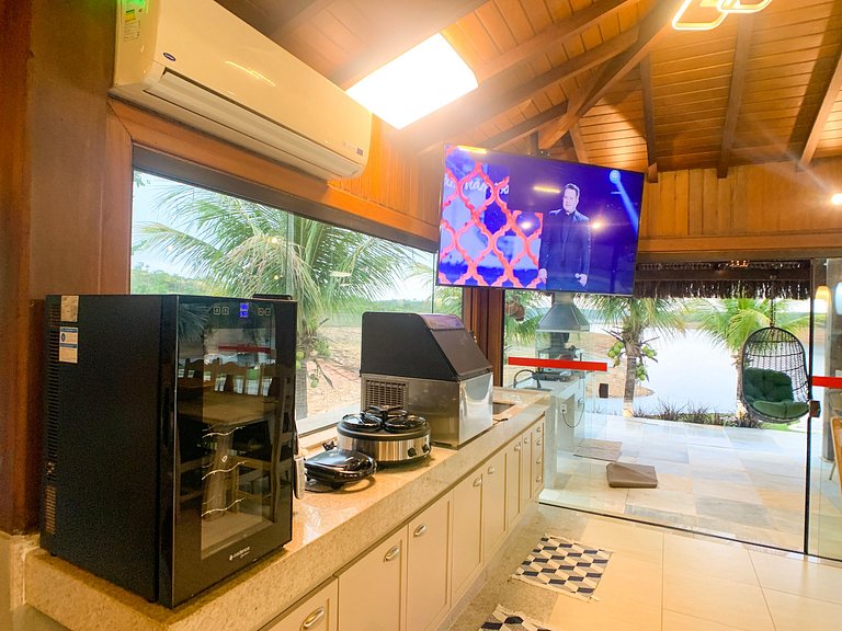 Casa Marina Super Luxo com piscina e píer com acesso ao Lago