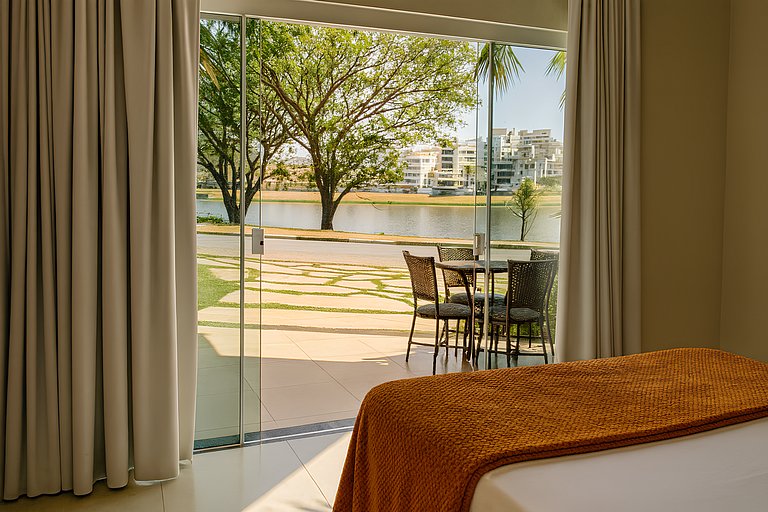 Suíte com Vista para o Lago em Capitólio, acesso a piscina a